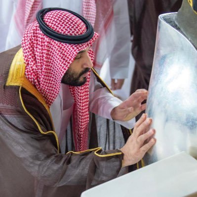 كُلَّ يَومٍ لَكَ اِحتِمالٌ جَديدُ وَمَسيرٌ لِلمَجدِ فيهِ مُقامُ