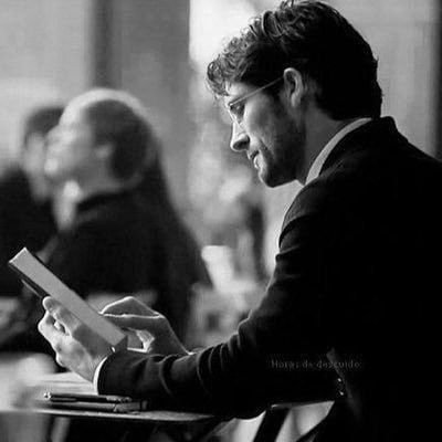 mmd637800398384's profile picture. اتأمل وجهك كما لو أنني أحمل الخيال وأتجول به 🤍💙🥈🥈 انه الهلال ياسادة وباقي لمجد ٦٦ باقية 💙🤍🥈