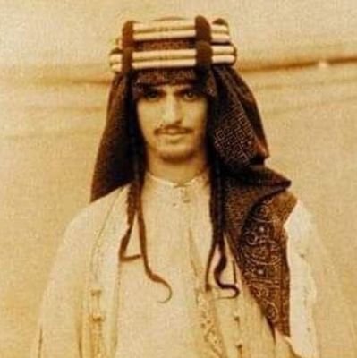 لا تخاف من العدو المناطح للحريب - -
و الحذر من رفقة الصاحب بقلب امعة
٠
٠
ابياتي بالمفضلة