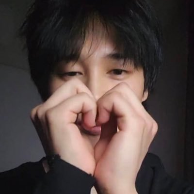 dollngel's profile picture. jimin’s biggest fan