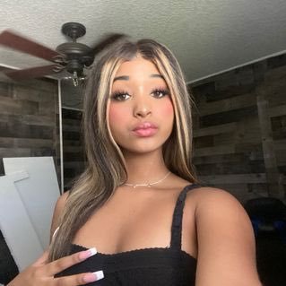 kylieekash's profile picture. 18.🇲🇽