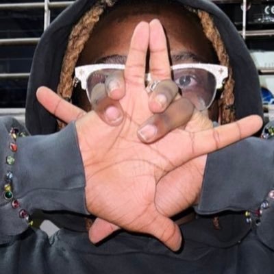 savagemela's profile picture. 