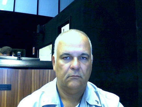 POLICIAL MILITAR-RJ DESDE 1985, MORADOR DE BELFORD ROXO, CASADO.