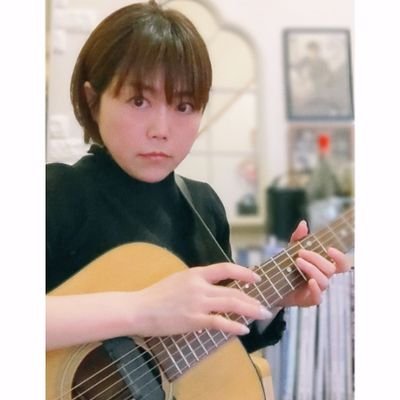 押尾コータローさん大大大好き💖💖
2019年7月21日アコースティック・ギター始めました🎵名古屋から軽井沢へ移住シングルママです✨
コータローさんの曲ひとすじで弾いてます✨✨気軽にフォローしてくださいねー(*´˘`人💗✨✨
MartinD-18 MartinD-15 GibsonL-00