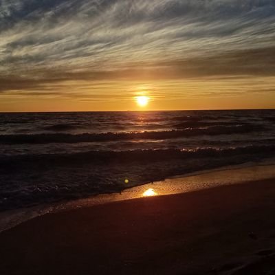 _diianiiss's profile picture. |o q´esta destinado a suceder... siempre encontrará una forma única, mágica y    maravi||osa para manifestarse ...✨💫🌀☄