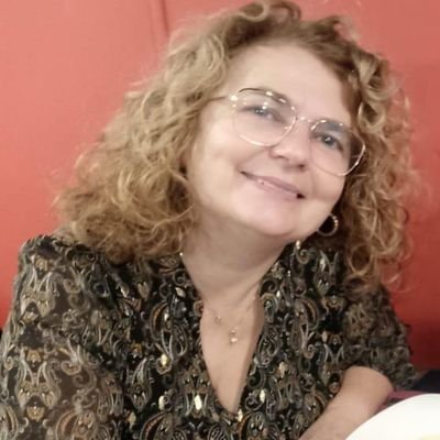 AnnaFiguerasAd's profile picture. Viu i deixa viure.