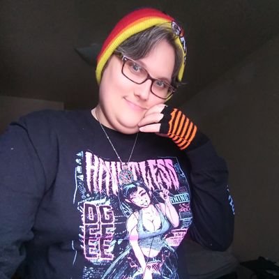 33🏳️‍🌈🏳️‍⚧️ Genderfluid Queer E-Enby🔸 Fae/They🔸️Content Creator 18+ (minors DNI)🔸Twitch Streamer https://t.co/DNE6zs1O8g🔸Goth and Alt Femboi🔸