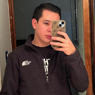 nestornuno4's profile picture. 