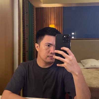 oohrayvincent's profile picture. pursuing, busy, tired