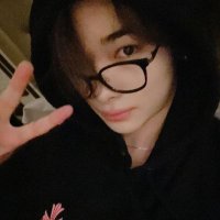 rose. (@nshmrnkilvr) 's Twitter Profile
