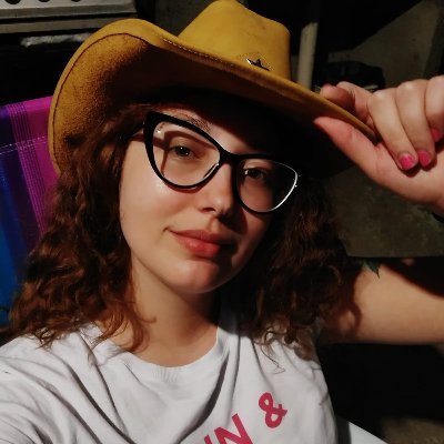 jullaky's profile picture. Não faço ideia porque ainda tenho isso aqui.