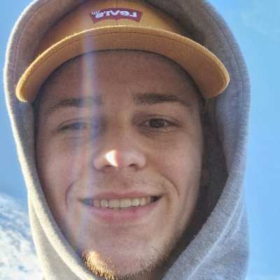 Fila_Elias's profile picture. a b c