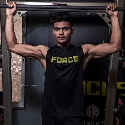 Pranavpatill's profile picture. धंदा करने आया हूँ, राज करके जाऊंगा !😎