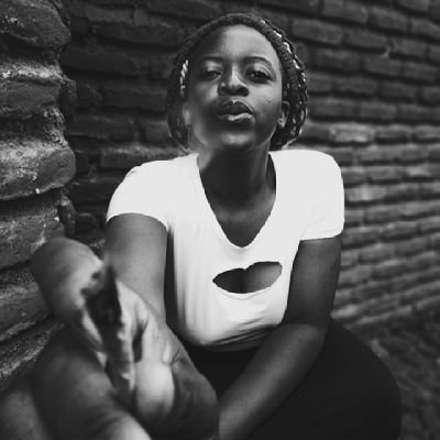 Khumbonase's profile picture. The greatest tragedy in life is not death, but a life without purpose. Say I'm blue💙 #ChelseaFan #Fulltimestoner☮ #yourplug☘️🌱🔥