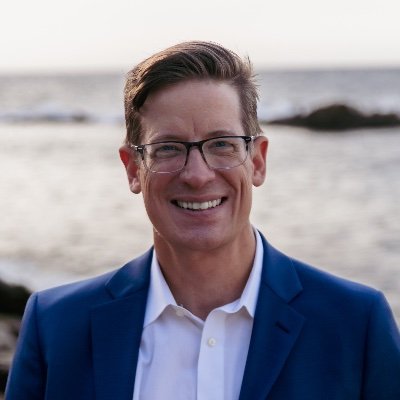 clintisawesome's profile picture. Content | Storytelling | Strategy