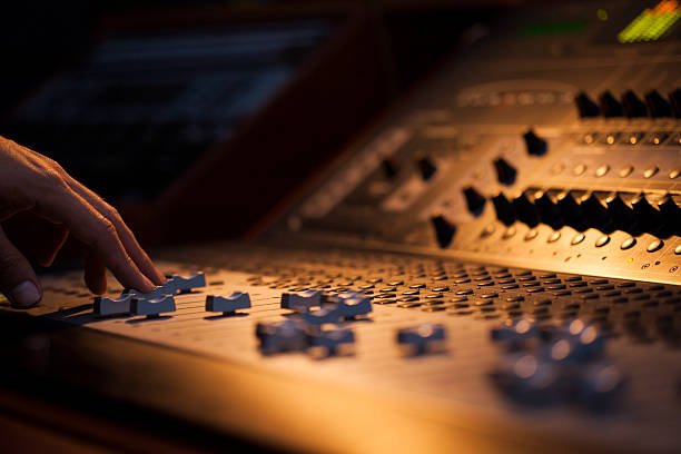💎Certified Mixing/Mastering Engineers
🎸Fast Turnaround + Free Revisions
 Check ⏩ https://t.co/gooCvEBCPW