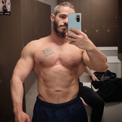 🏳️‍🌈 Bodybuilding athlete
Open to collaboration.
New OF/JFF content available weekly
https://t.co/mYQiKf0zMU and  https://t.co/ZyIguOQIdP