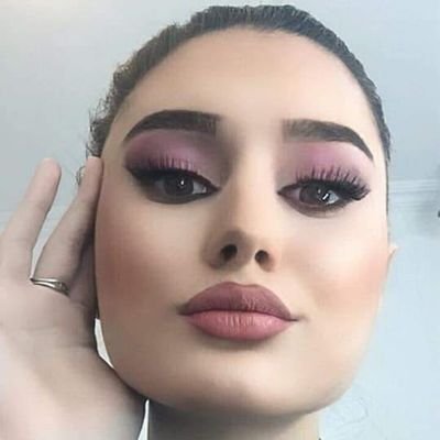 emilya_07's profile picture. Gamer👇👇
Streamer❤