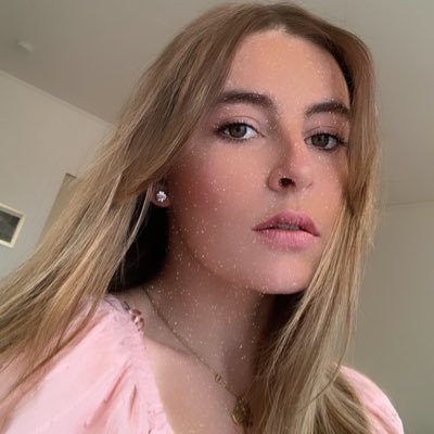 1110_grst's profile picture. « On s’assoit tous en public pour corriger nos manuscrits imparfaits en espérant que Dieu nous regarde comme un spectateur, faisant de nous  des artistes. »