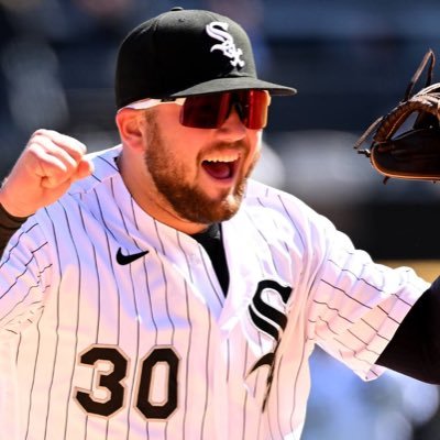 New to Twitter. I like the White Sox and (Jake) Burgers