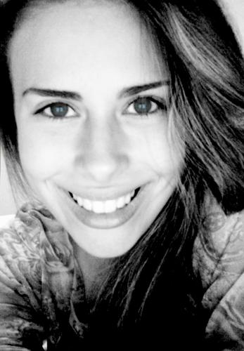 Eu não preciso de promessas e acho que você também, eu não tento ser perfeito e acho que você também.