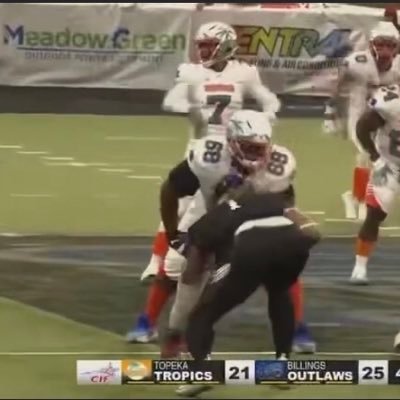 Professional football player š Big Trell OFFENSIVE LINEMEN & DEFENSIVE LINEMEN . FREE AGENT
