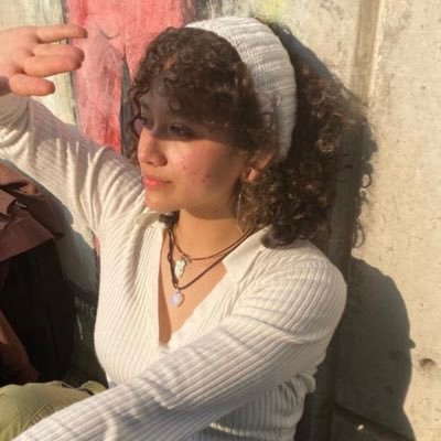 mielcorletts131's profile picture. i am made of memories