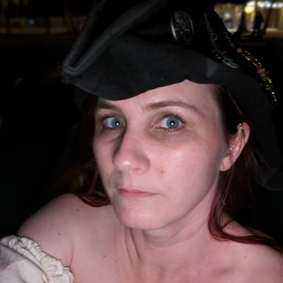 piratelizzie Profile Picture