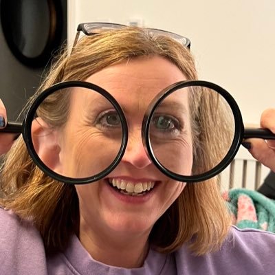sparklylisa1103's profile picture. nope