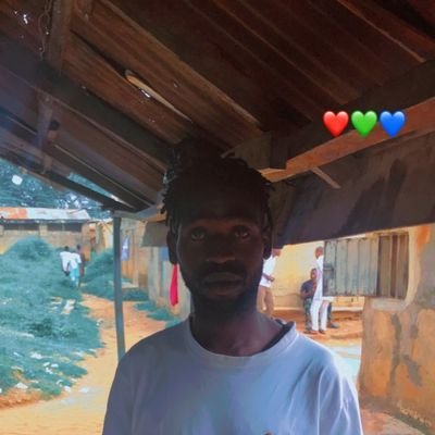 Pdavou32's profile picture. 