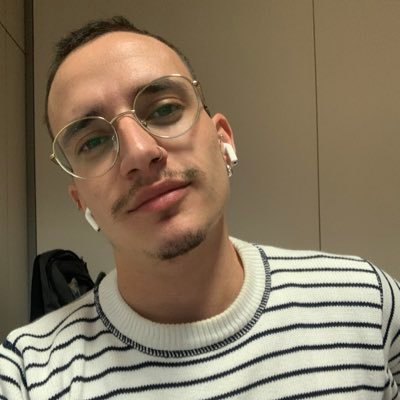 AdrianoGervasi's profile picture. 💼 Social Media Manager    Based in Italy 📍                🏳️‍🌈 @esn volunteer Globetrotter 🌎                   IG ⬇️
