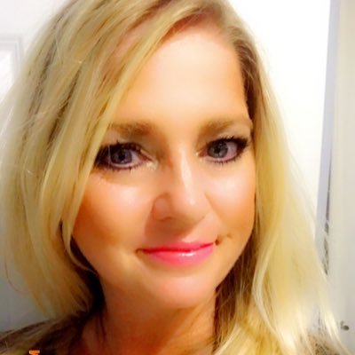 MandyRitt08's profile picture. My original Twitter was hacked.