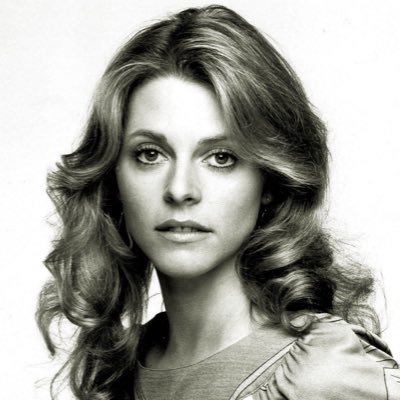 JustaGirl952208's profile picture. The typical she/her pronouns