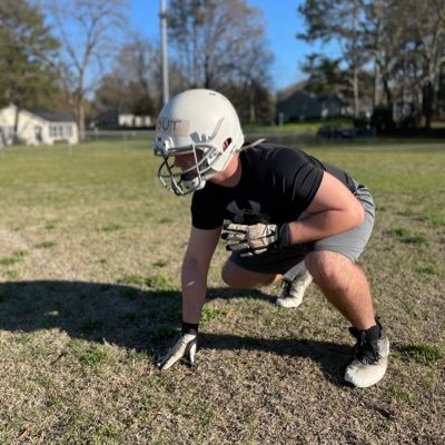 East Wake Football, Class of 2025
GPA: 4.0
Weight: 215 Height: 5'10
Bench: 265 Squat: 405

https://t.co/k0I4s6514V