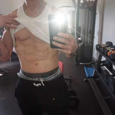 allonyoubaby's profile picture. Just posting what I like