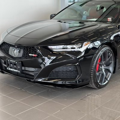 General Manager of #Acura Sherway located in the #GTA serving #Toronto #Etobicoke #Mississauga #AcuraCanada #NSX #MDX #RDX #ILX #TLX #ILX #RLX