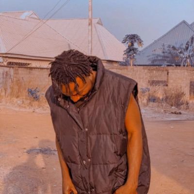 emmanue37388415's profile picture. *Afro Artist*fashion designer*🎒👗🩳
*stages name*Big Tweety 💤🎤
*Booking.line0814721995🤳
*Proudly black🖤
*live for something, if worth dying for👌🎮🕹️💯