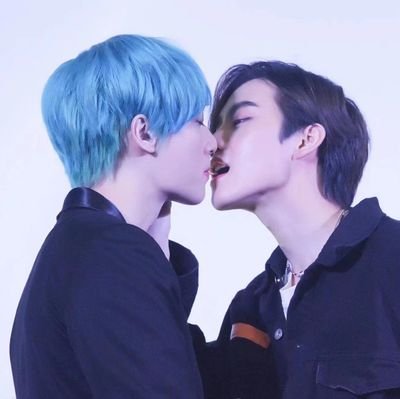 rosebook6's profile picture. 