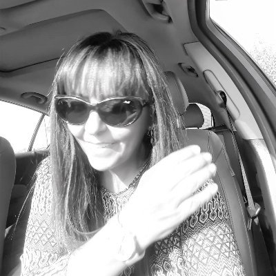 LIBERTARIA PATRIOTA🇨🇱
ANTICOMUNISTA🚫
Mi cuenta es @Queen_Patriota 🇨🇱
💯 Facha👑👠💅♍
DIOS PATRIA Y LIBERTAD!!!