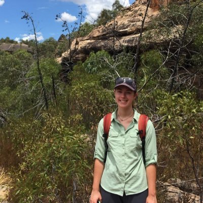 Qualified ecologist 🐝 Sharing my passion for conservation and the natural world 🍄Awkwardness and cool nature facts are a guarantee 🌿