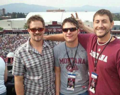 DDuusR's profile picture. Work hard and play harder.