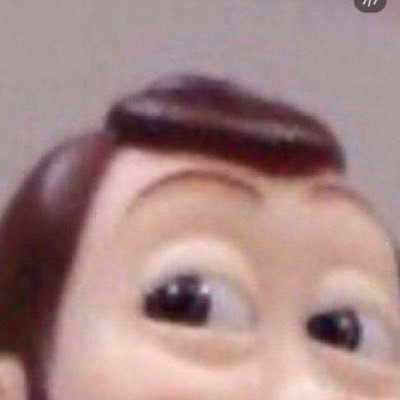 lightskinq_'s profile picture. IG: Lightskinq_