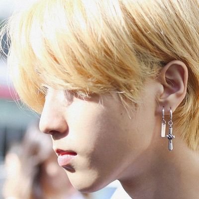 qootrougg's profile picture. 22
https://t.co/5Kw79TyfED