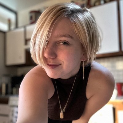 Hey there! The names Sam, and I'm just a college gal trying her best. I stream sometimes, teach dance on the weekends, and am a proud plant mom.