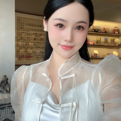 soniava30315314's profile picture. 夜深了，聊点成年人之间的话题，你明天几点上班？https://t.co/S0abzpuc53
