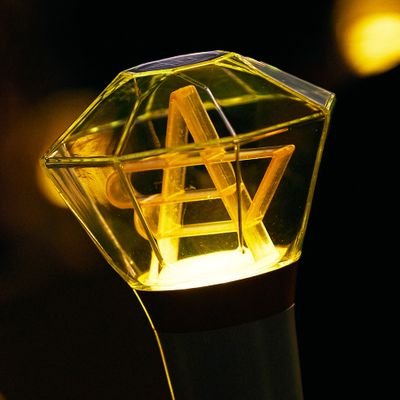 sweetb_re's profile picture. 거실소파에 있다온 점핑보아
평생 보아만 보라는 웅니의 말을 전두엽과 뼈에 새기자 💛💛💛
보아는 신이야🙏
보아 = 근본