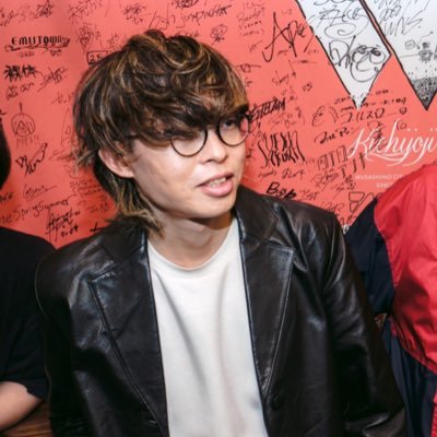 asayake no ato 歌とギター。作詞作曲。名字は「かんじゃ」と読みます。@asayake_no_ato ▶︎📸https://t.co/QyrDGJPXaK