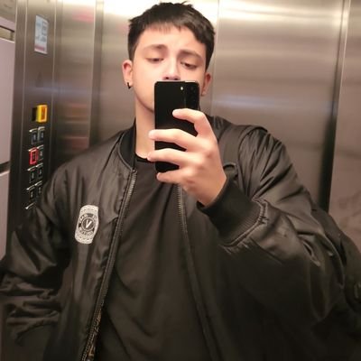 Asberk951615's profile picture. Kişiliğimi dinlediğim şarkılar seçiyo