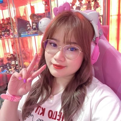 I build mech keyboards on YT and IG  | creating themed setups 2020 🌸 tech | cute finds | sanrio | ITZY, NJ 🐰