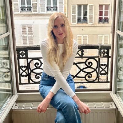 reneereardin's profile picture. freelance editor • writer